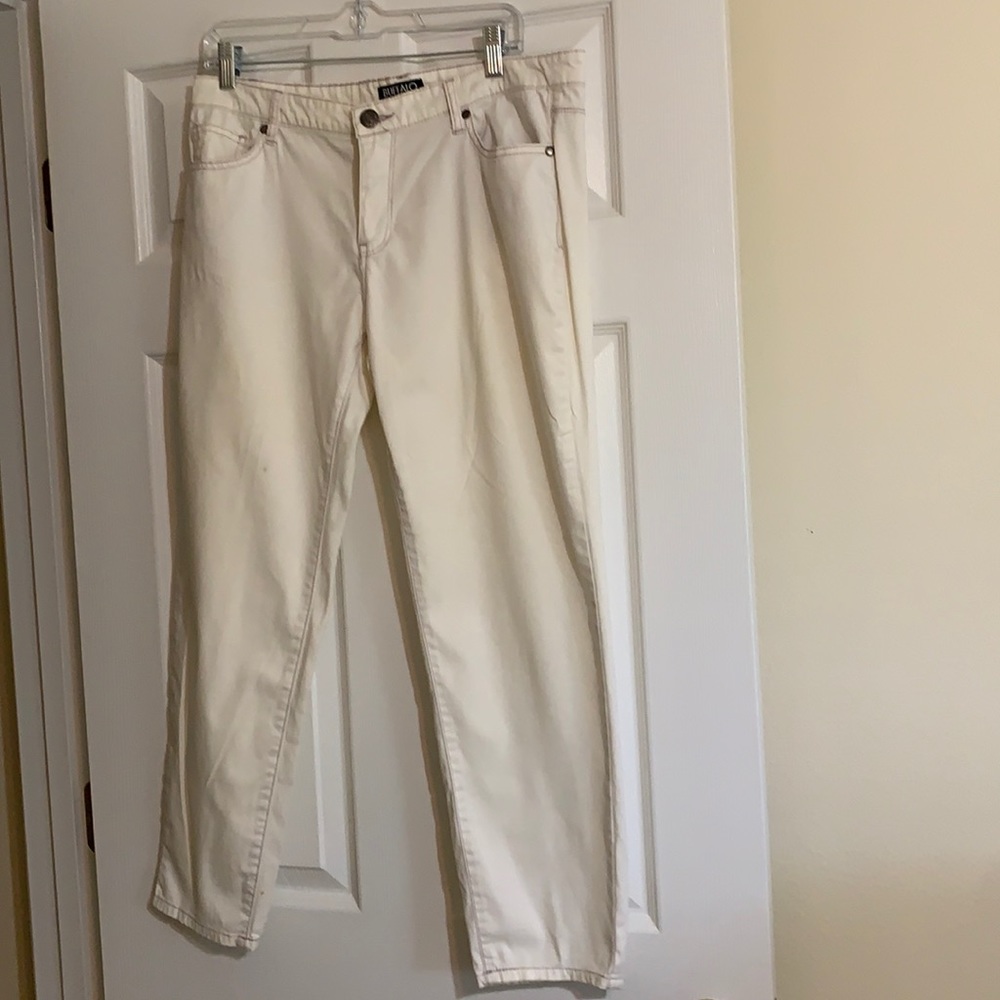 Buffalo David Britton, white jeans size 8, cotton fabric